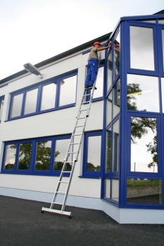 Aluminium-Glasreiningerleiter mit nivello® -Traverse, 3-teiliger Satz